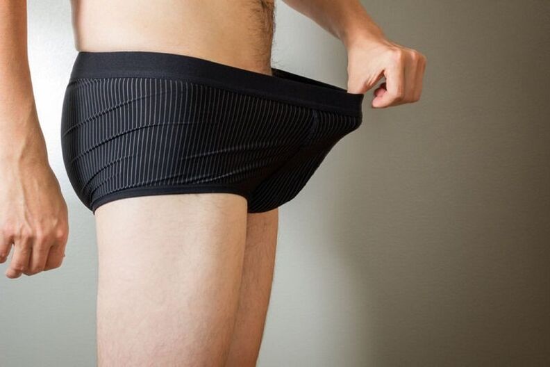 La taille du petit pénis ne peut pas être augmentée avec des boissons gazeuses